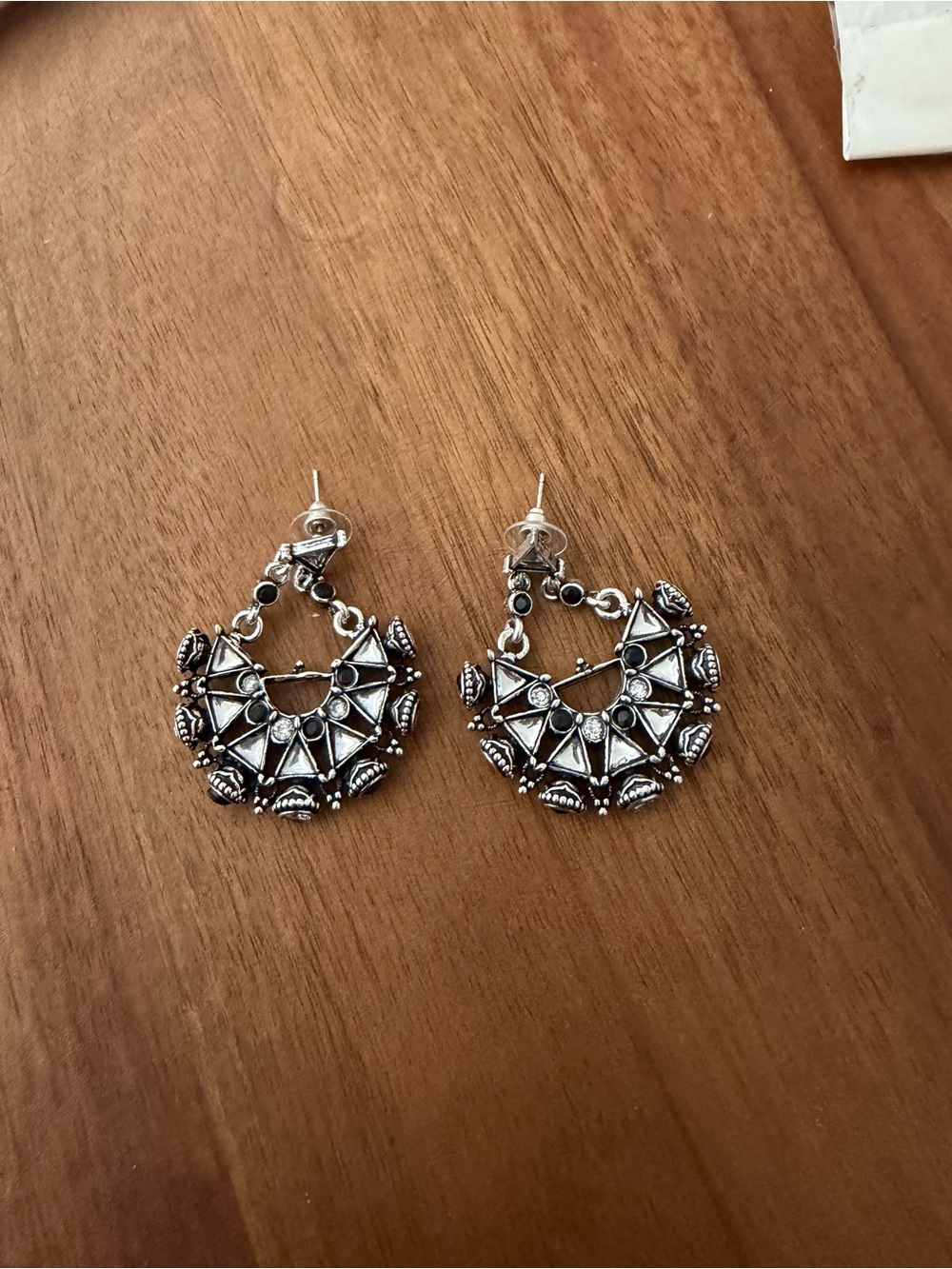 Vintage-Inspired Silver Hoop Filigree Earrings - Women Jewelry